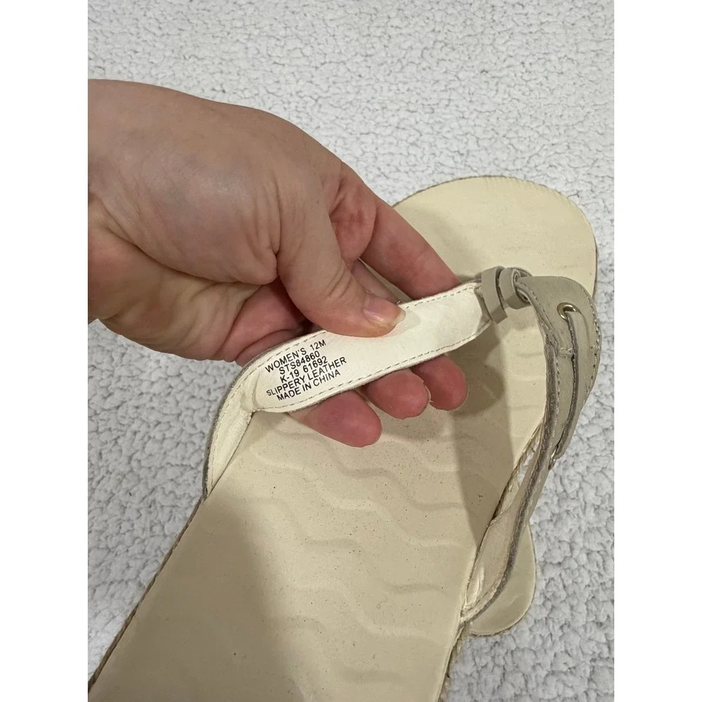 Sperry Womens 12 Tan Leather Flip Flop Thong Sandals Coastal Summer Casual Boho